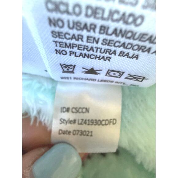 Friends Pajamas Womens Size Medium (8-10) One Piece Christmas Winter PJ’s - Picture 10 of 10